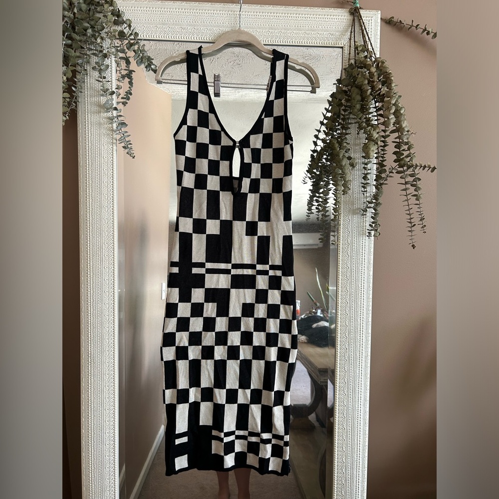 black and white knit bodycon midi dress